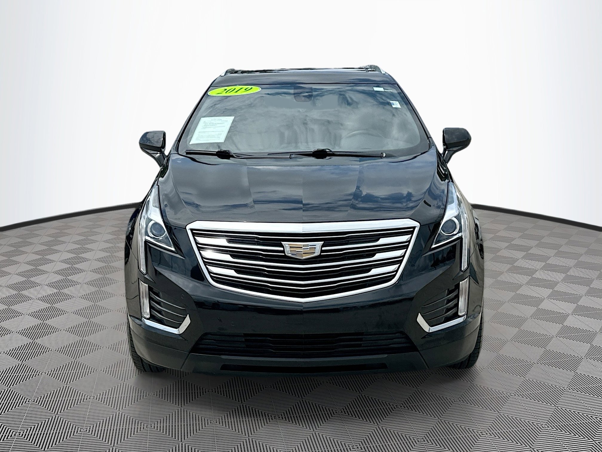 Used 2019 Cadillac XT5 Luxury with VIN 1GYKNCRS6KZ246768 for sale in Bradenton, FL