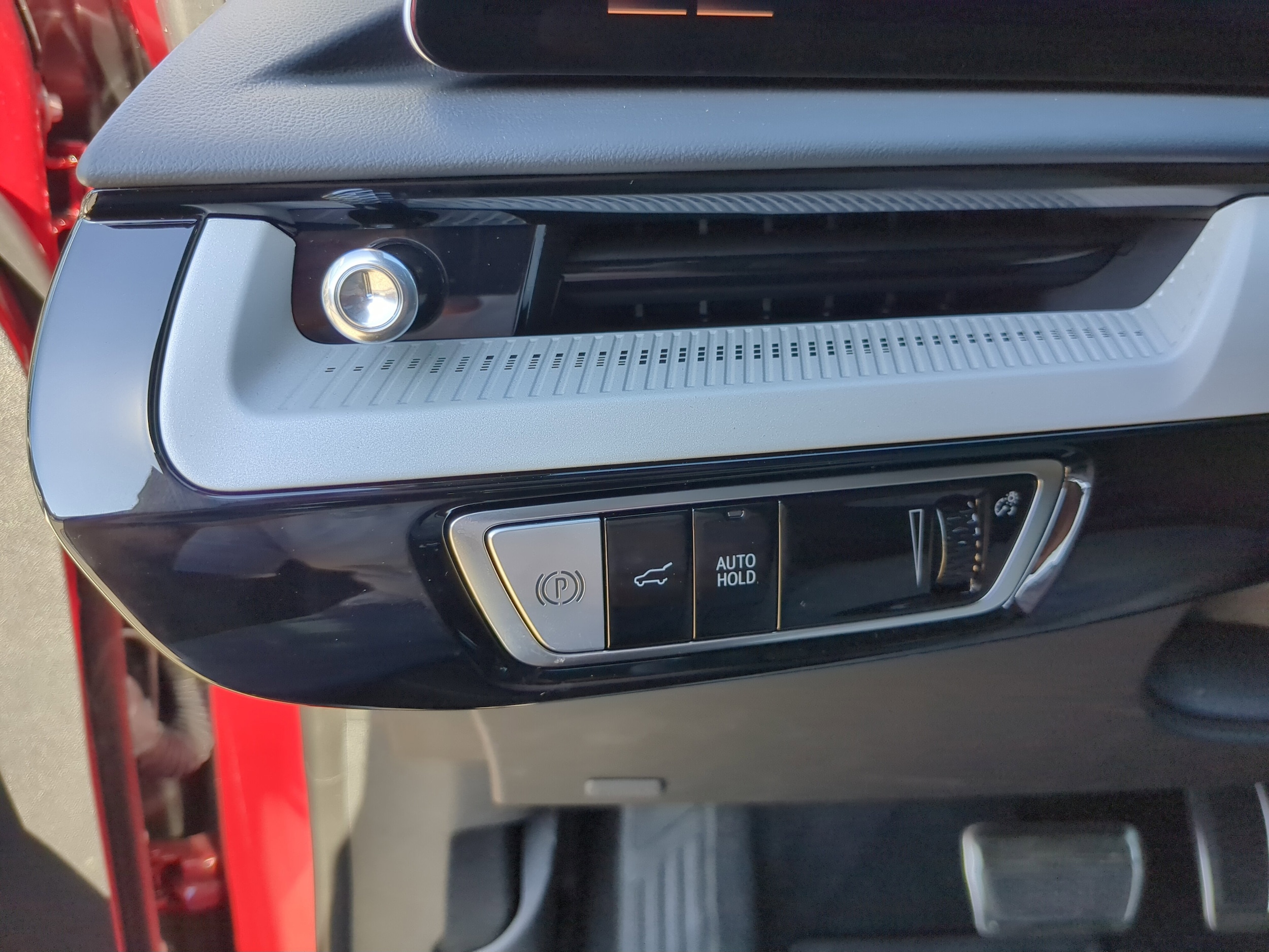 2026 Cadillac OPTIQ Luxury - Photo 30