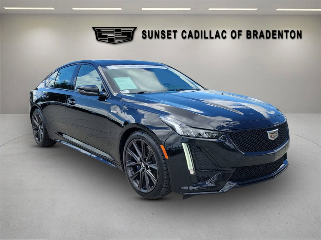2022 Cadillac CT5 V-Series's photo
