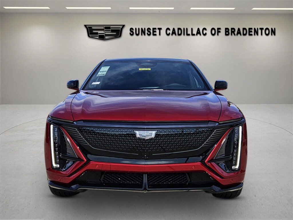 2026 Cadillac Lyriq photo 2