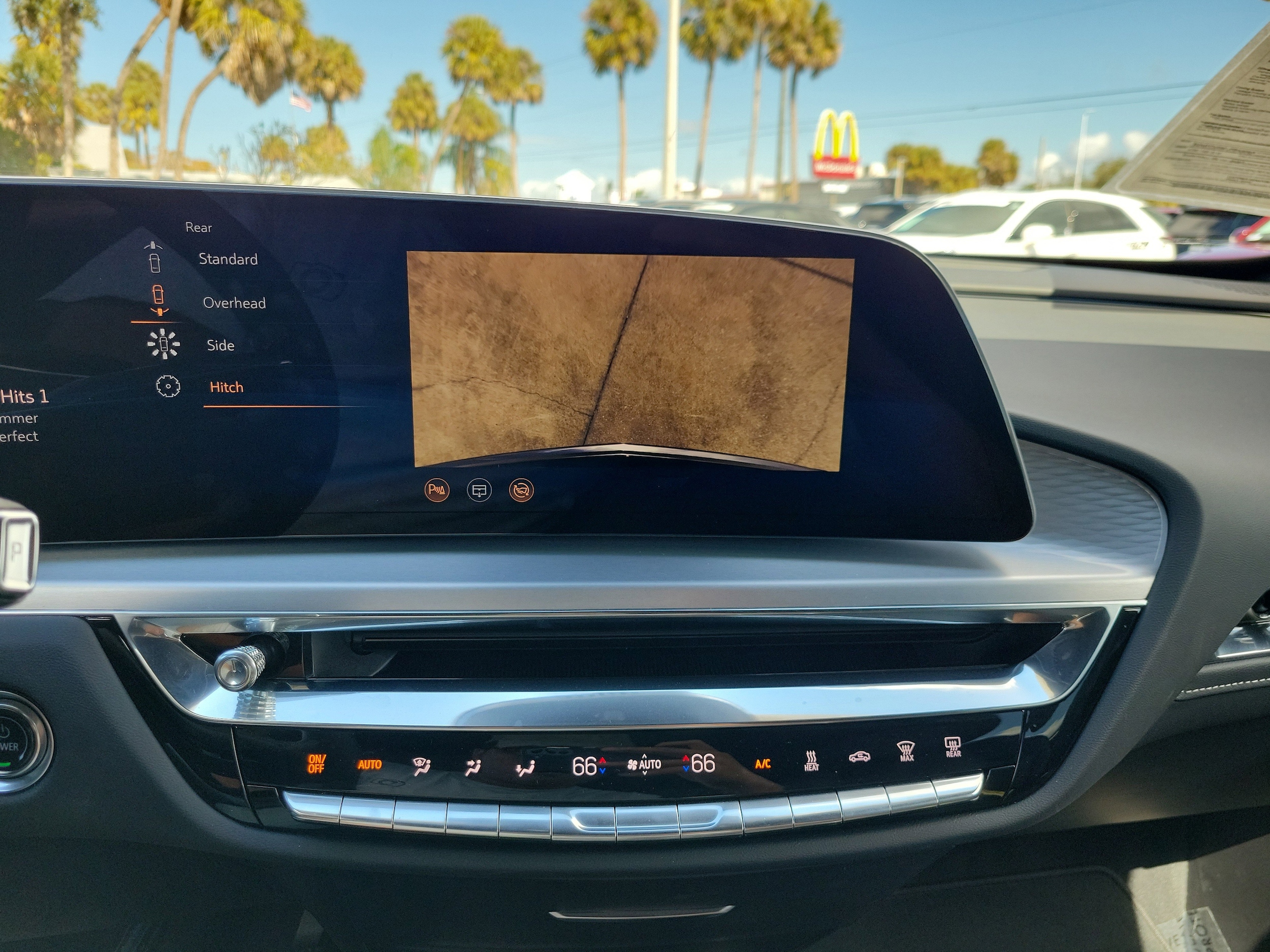 2025 Cadillac LYRIQ Luxury 1 - Photo 24