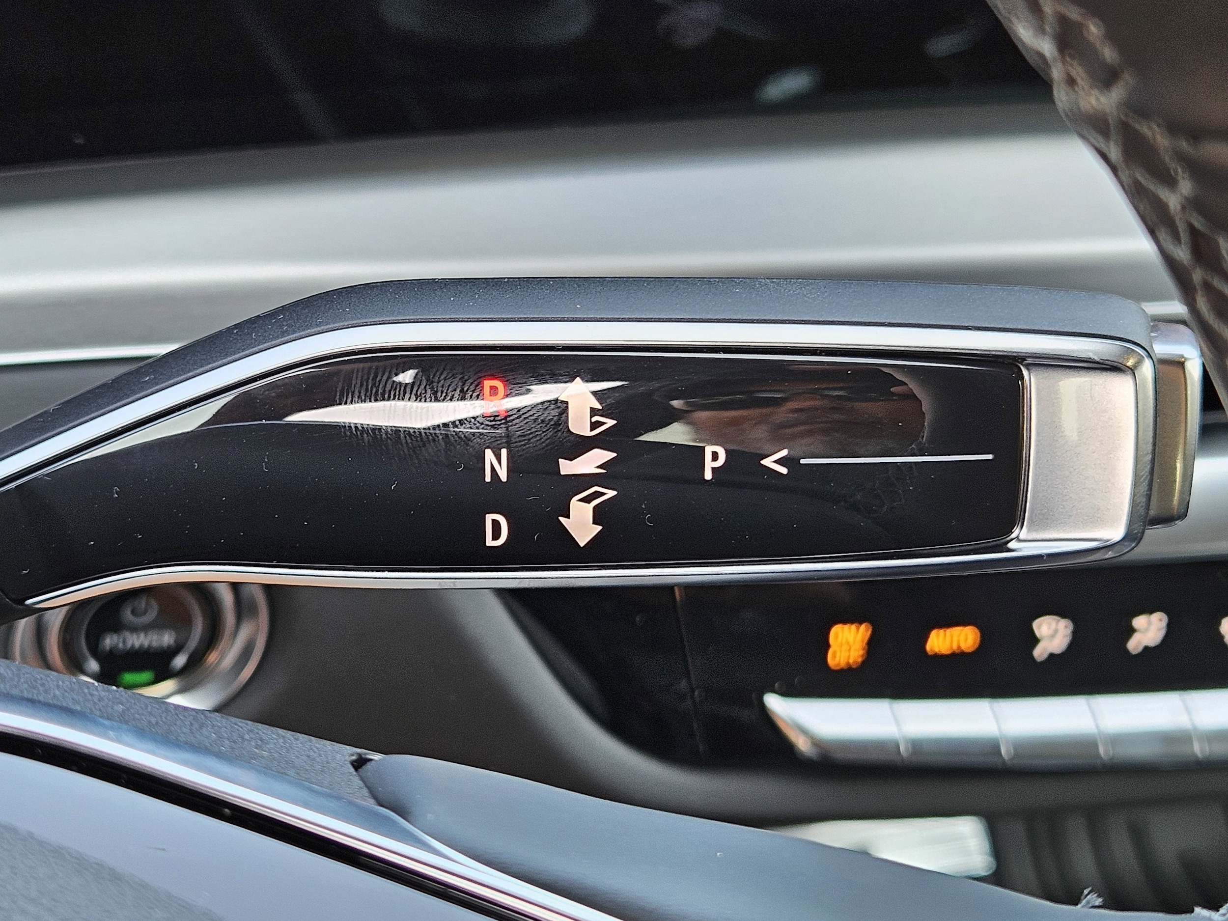 2025 Cadillac LYRIQ Sport 3 - Photo 30