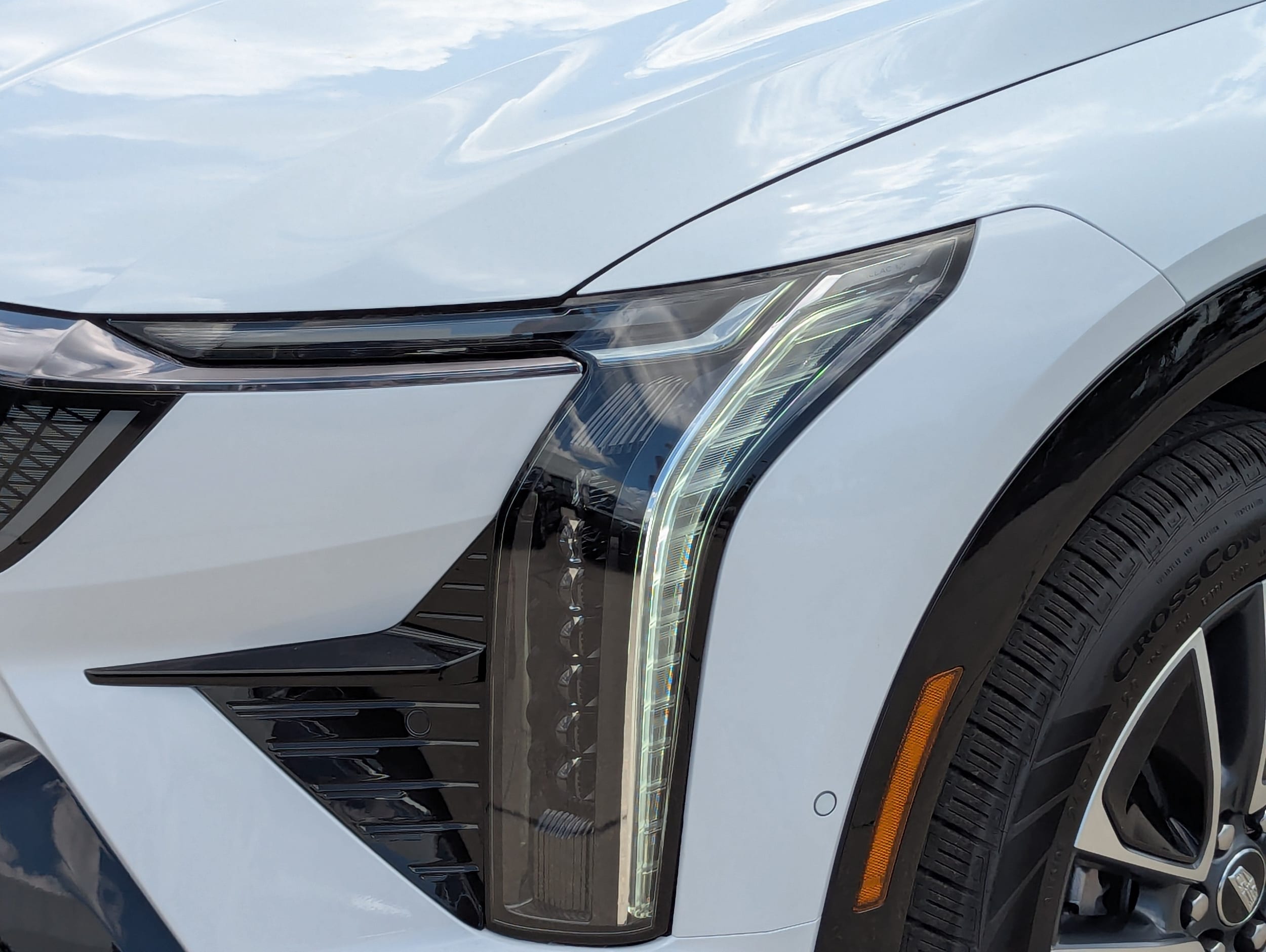 2026 Cadillac OPTIQ Sport - Photo 9