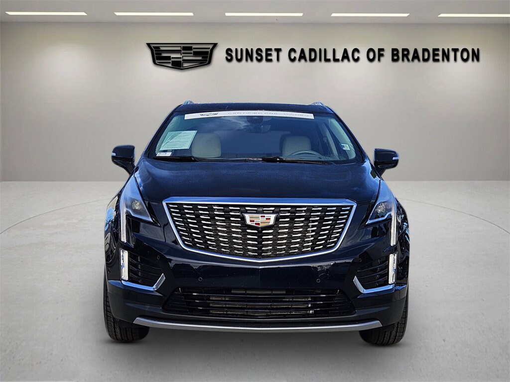 2022 Cadillac XT5 Premium Luxury photo 2