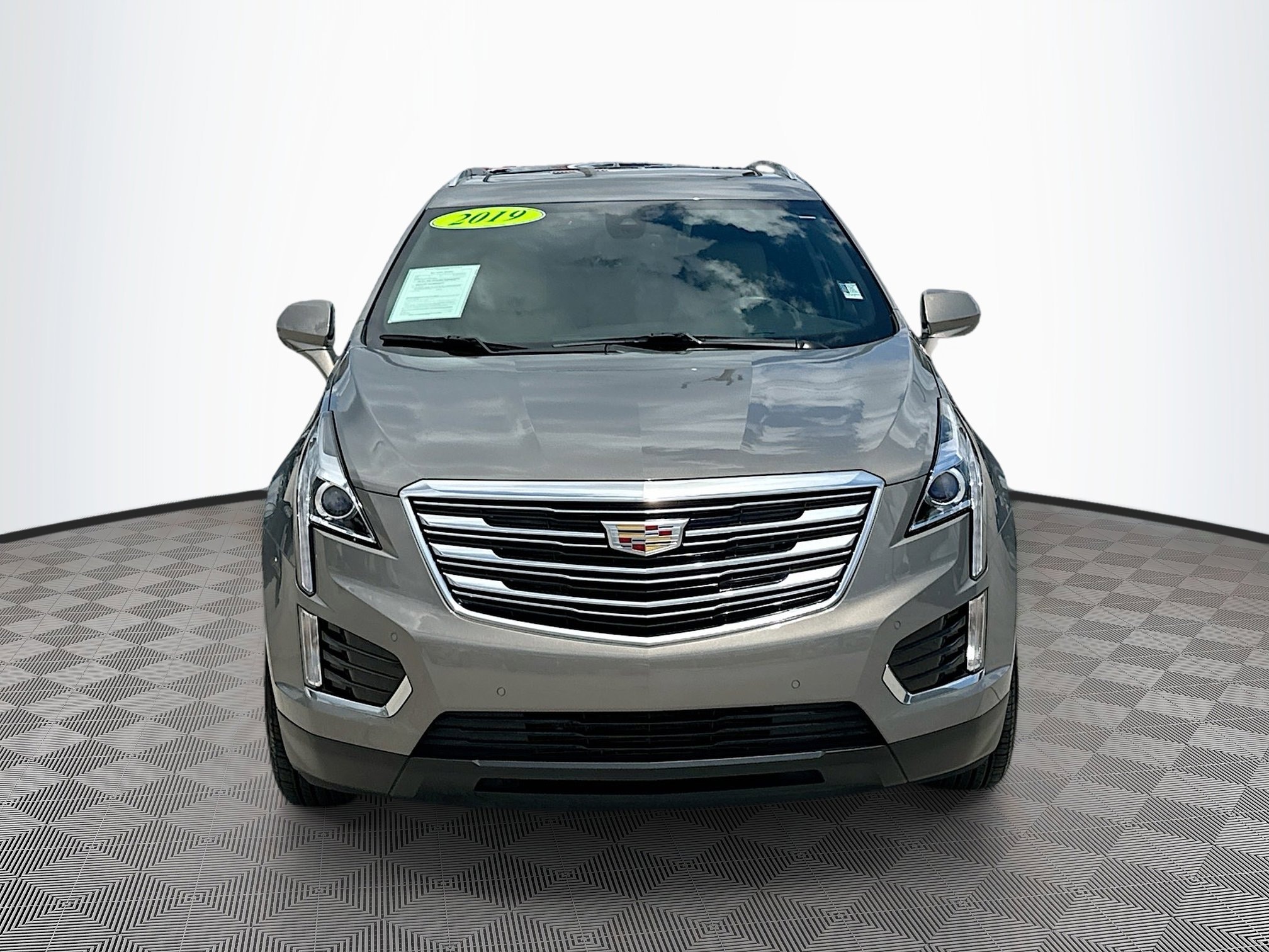 Used 2019 Cadillac XT5 Luxury with VIN 1GYKNCRS1KZ223916 for sale in Bradenton, FL