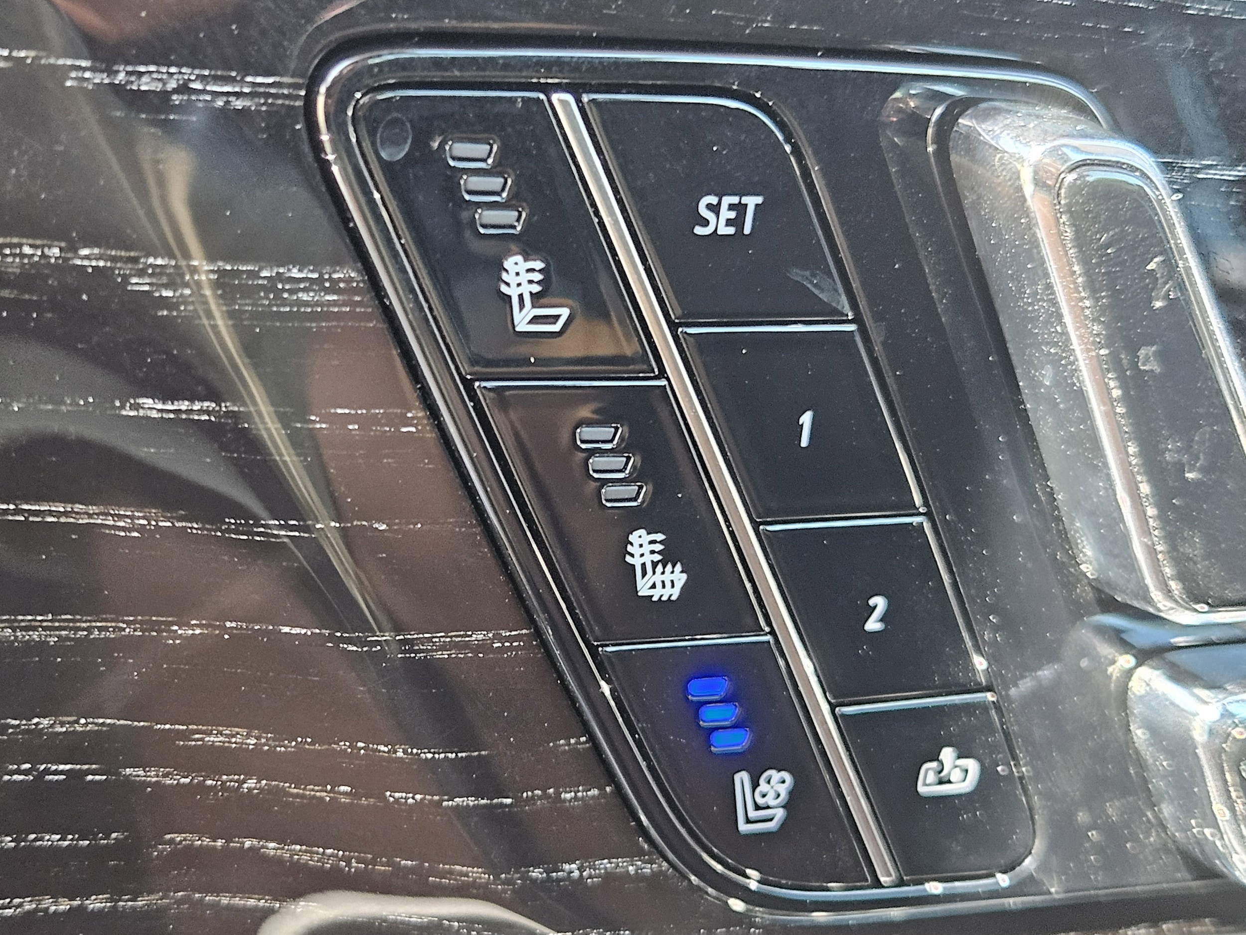 2025 Cadillac Escalade IQ Sport 1 - Photo 30