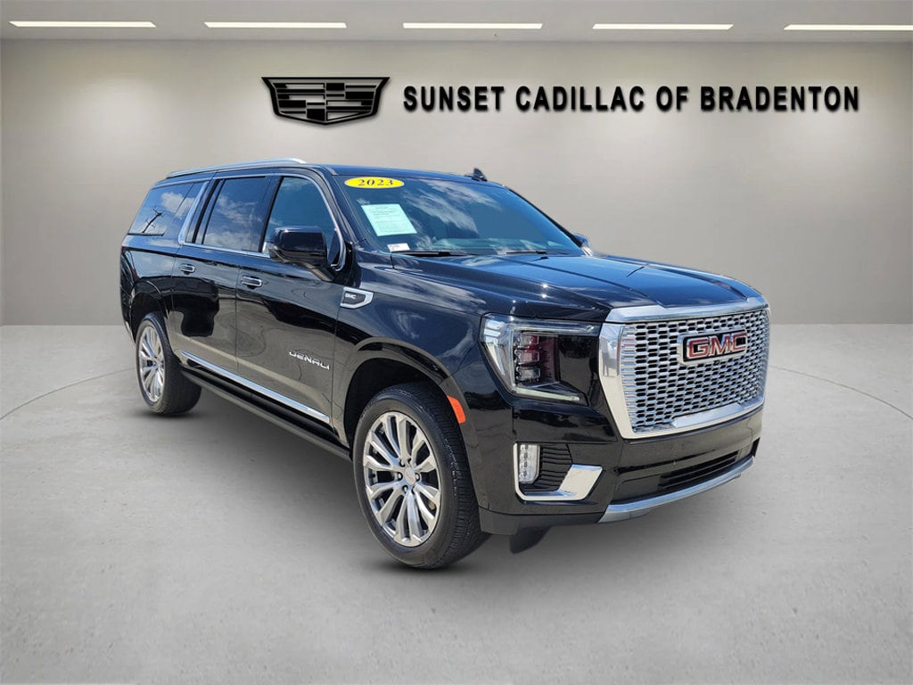 2023 GMC Yukon Denali AWD's photo