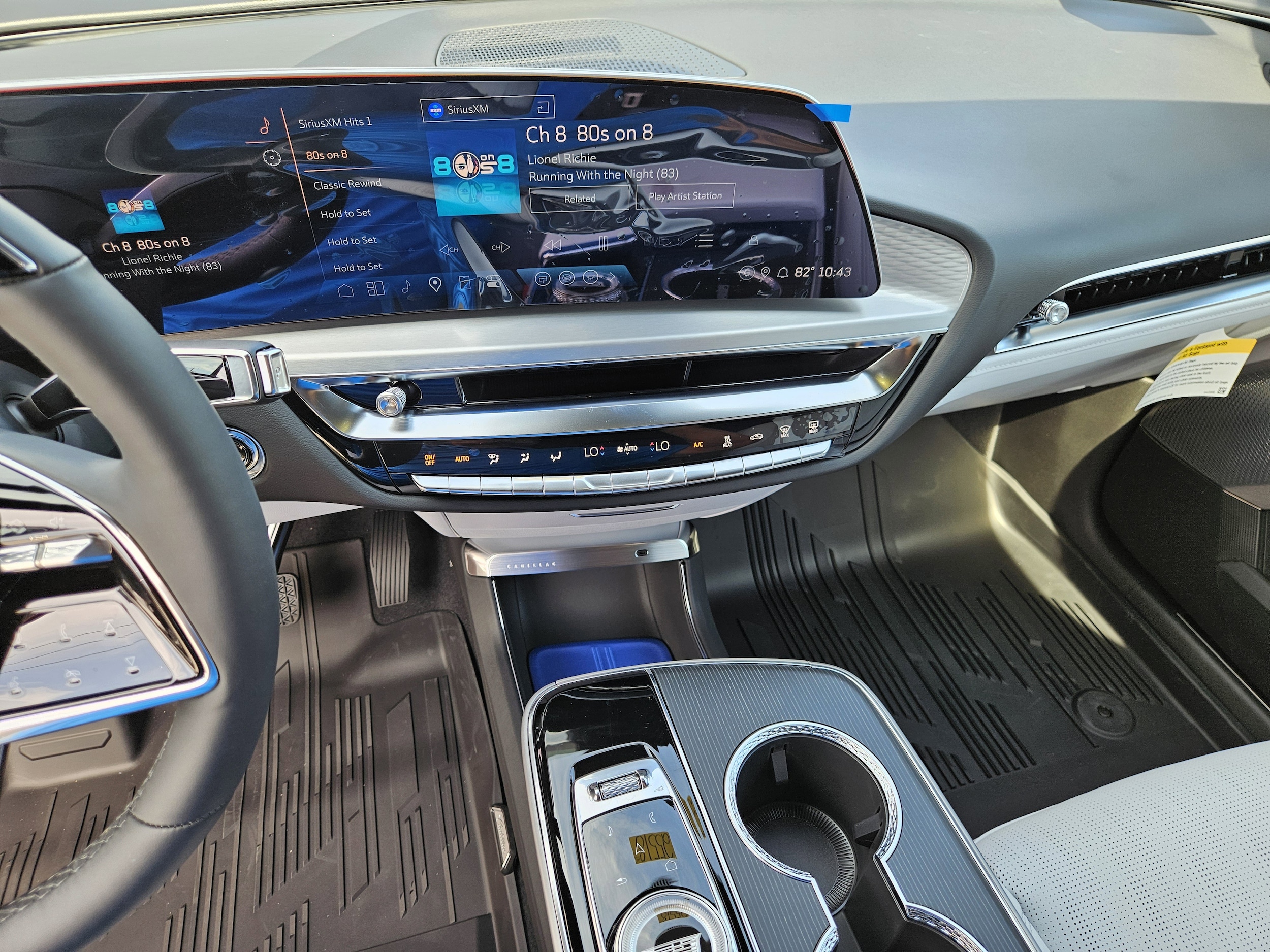 2025 Cadillac LYRIQ Sport 3 - Photo 25