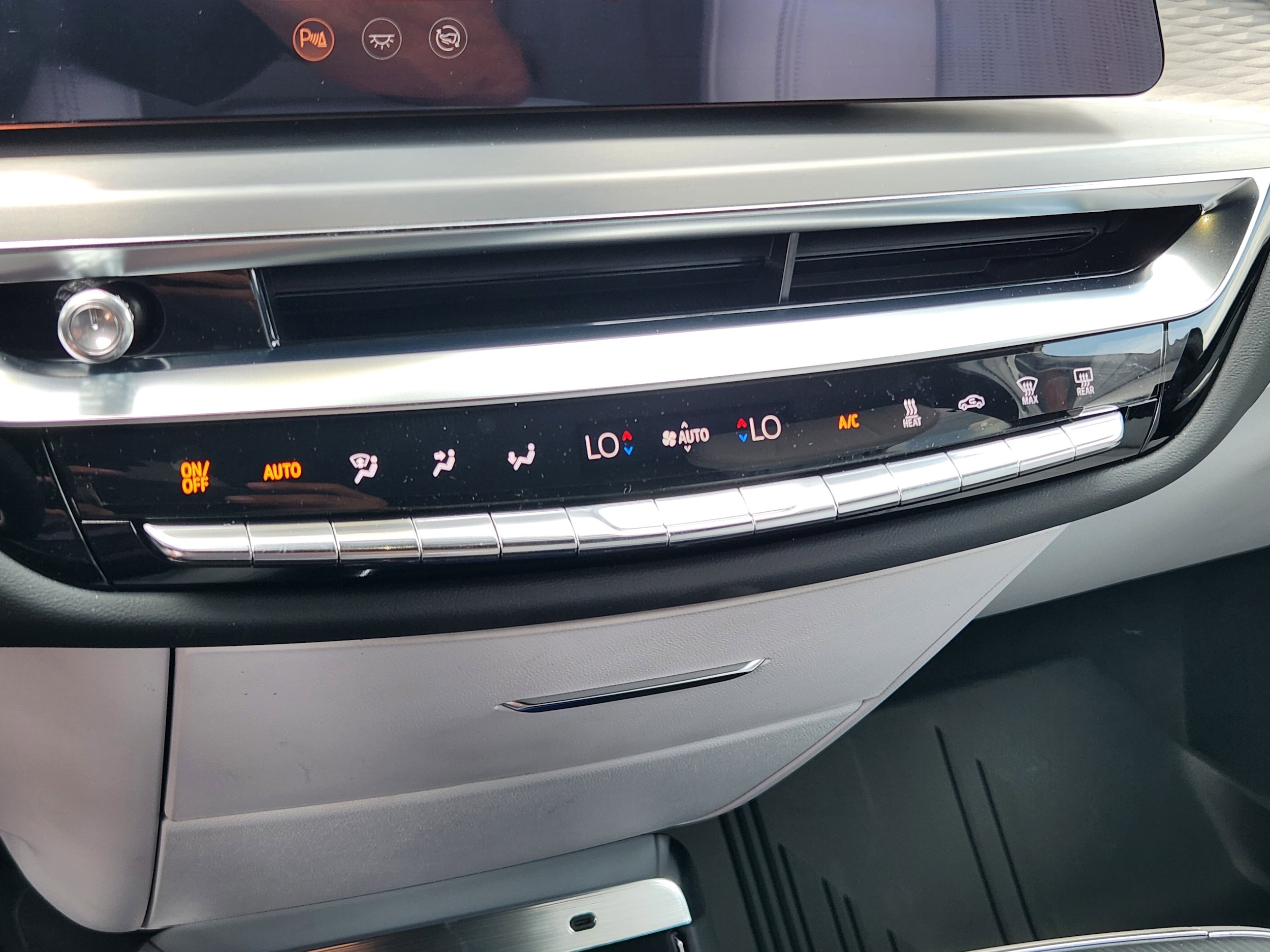 2025 Cadillac LYRIQ Sport 1 - Photo 27