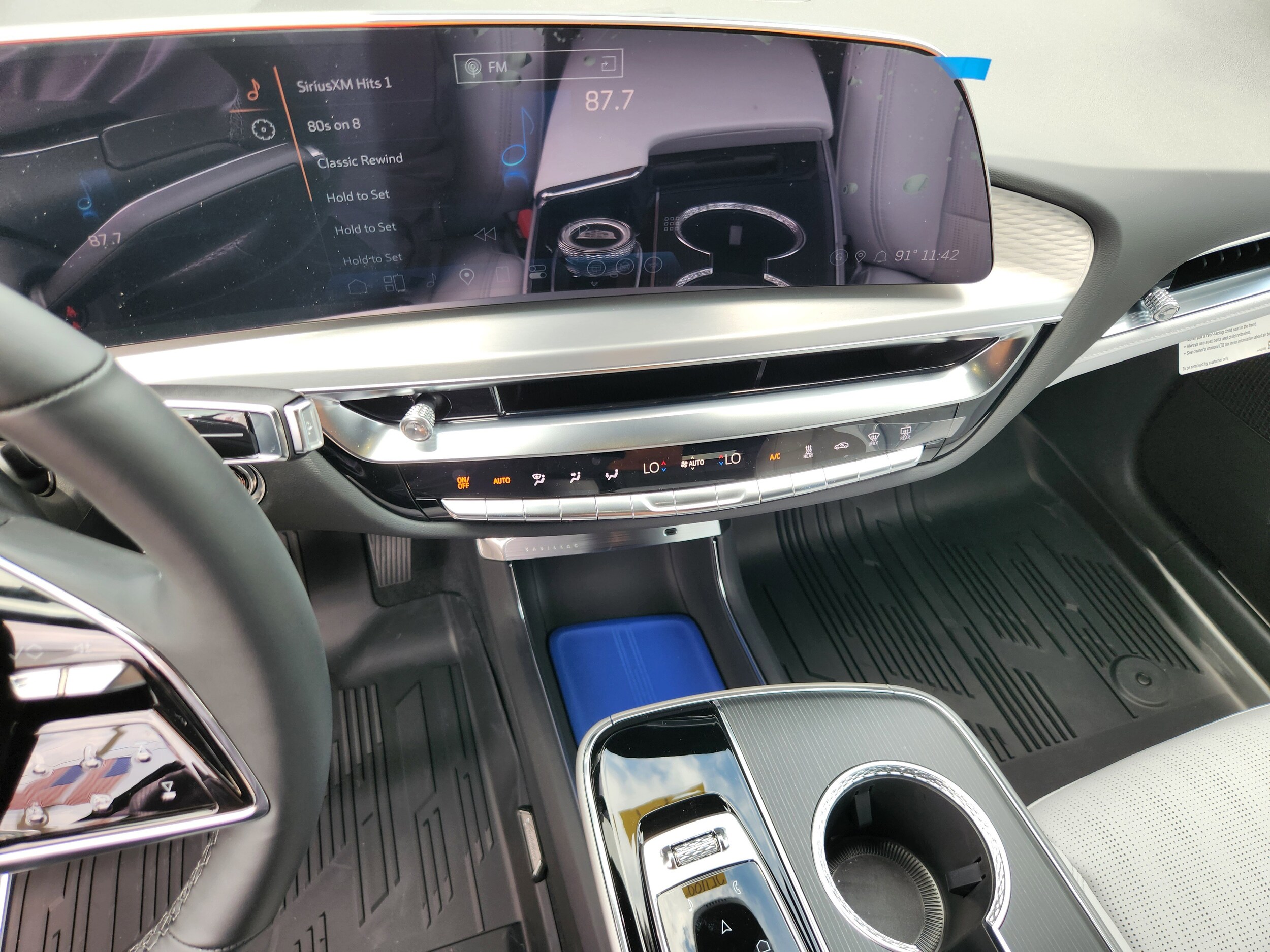 2025 Cadillac LYRIQ Sport 1 - Photo 24