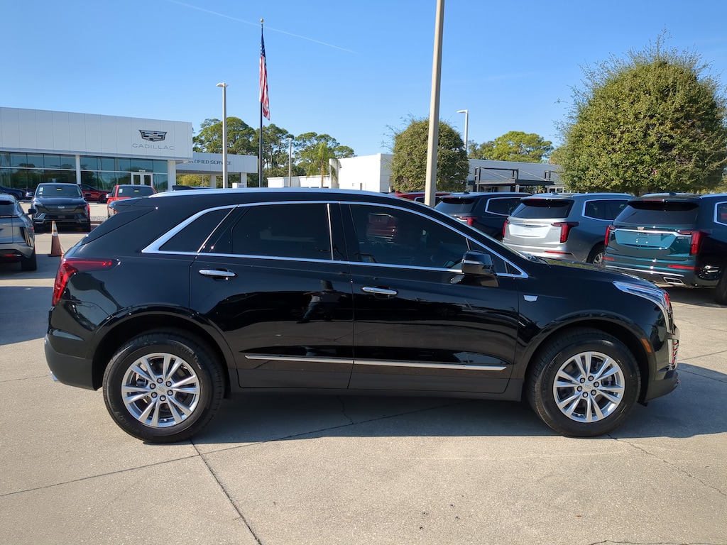 New 2026 CADILLAC XT5 Luxury SUV