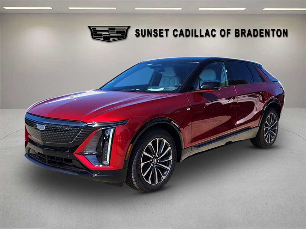 2025 Cadillac Lyriq Sport photo 3