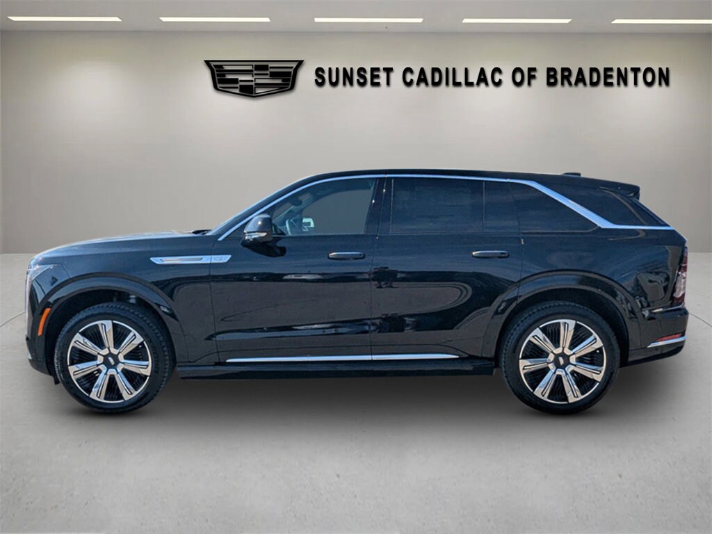 2025 Cadillac Escalade IQ Luxury photo 4