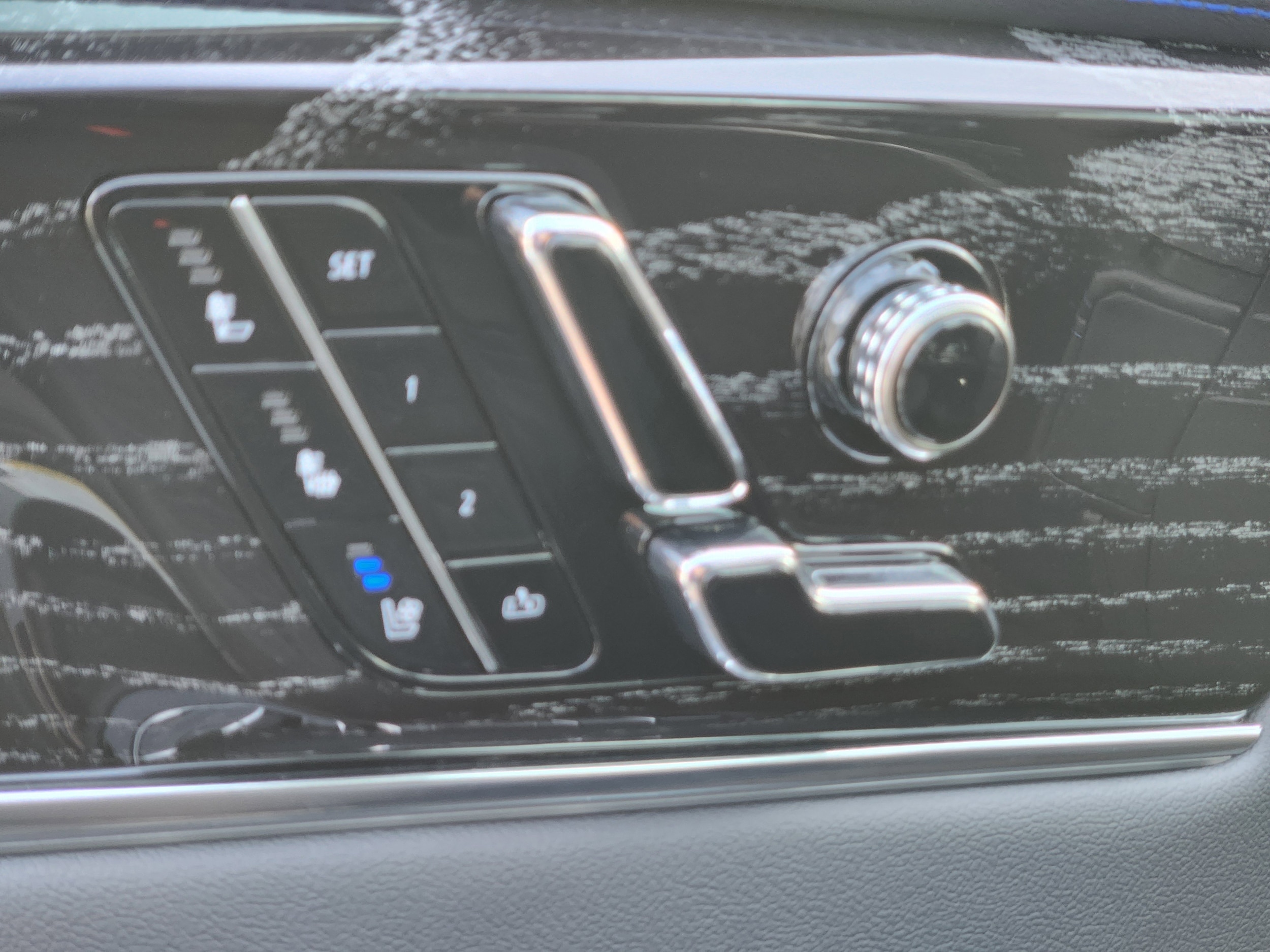 2025 Cadillac Escalade IQ Luxury 1 - Photo 23