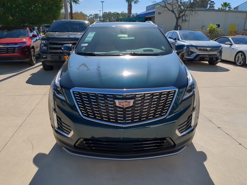 New 2026 CADILLAC XT5 Premium Luxury SUV