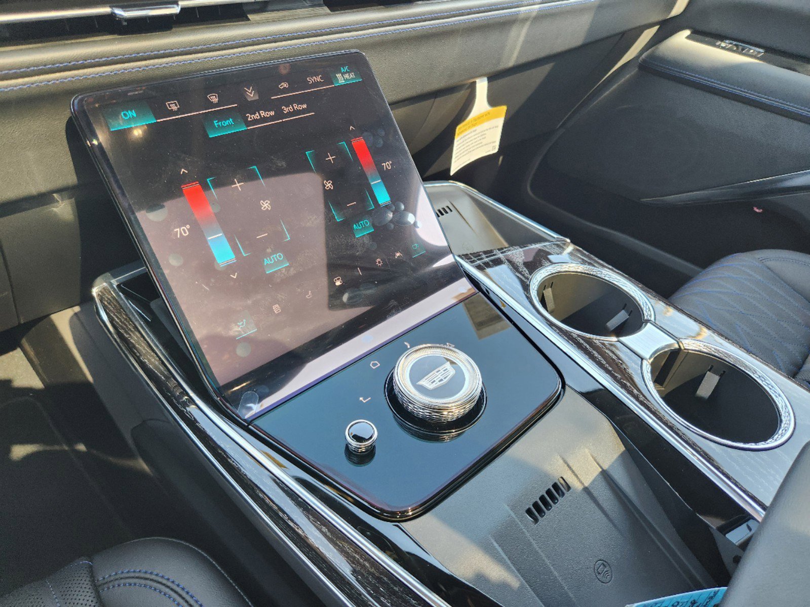 2025 Cadillac Escalade IQ Sport 1 - Photo 30