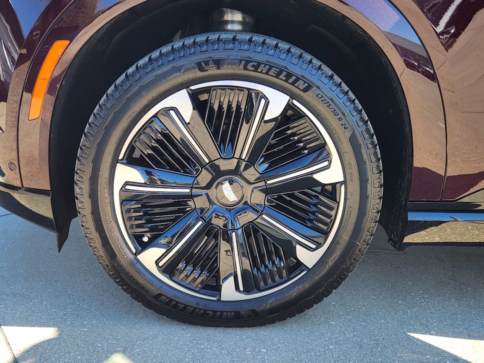 2025 Cadillac Escalade IQ Sport 1 - Photo 36