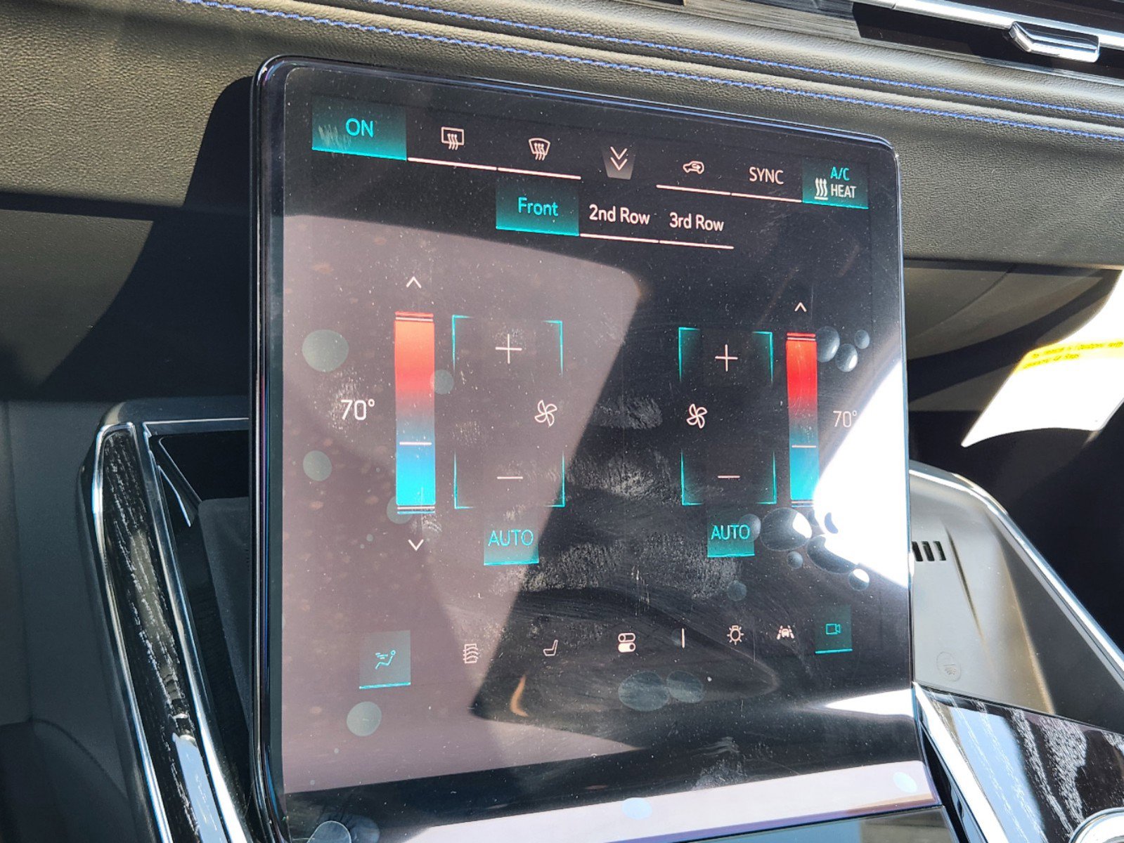 2025 Cadillac Escalade IQ Sport 1 - Photo 28