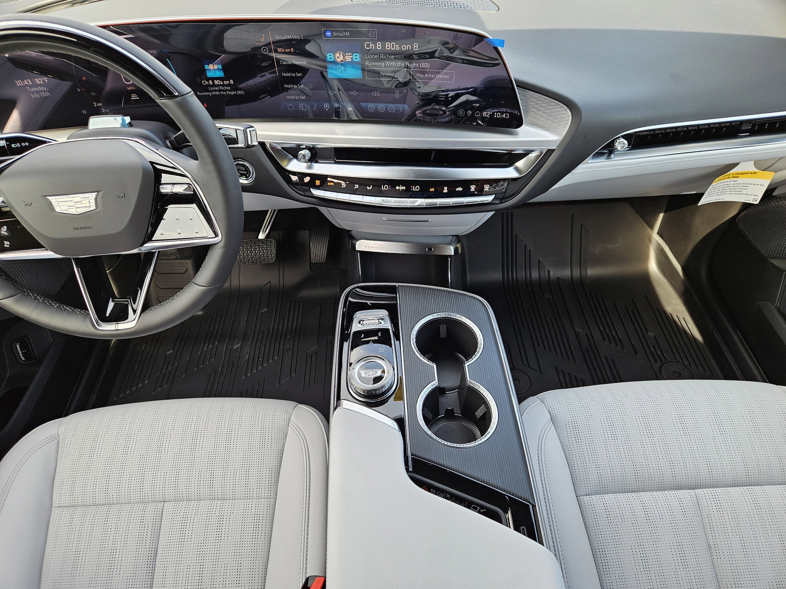 2025 Cadillac LYRIQ Sport 3 - Photo 17