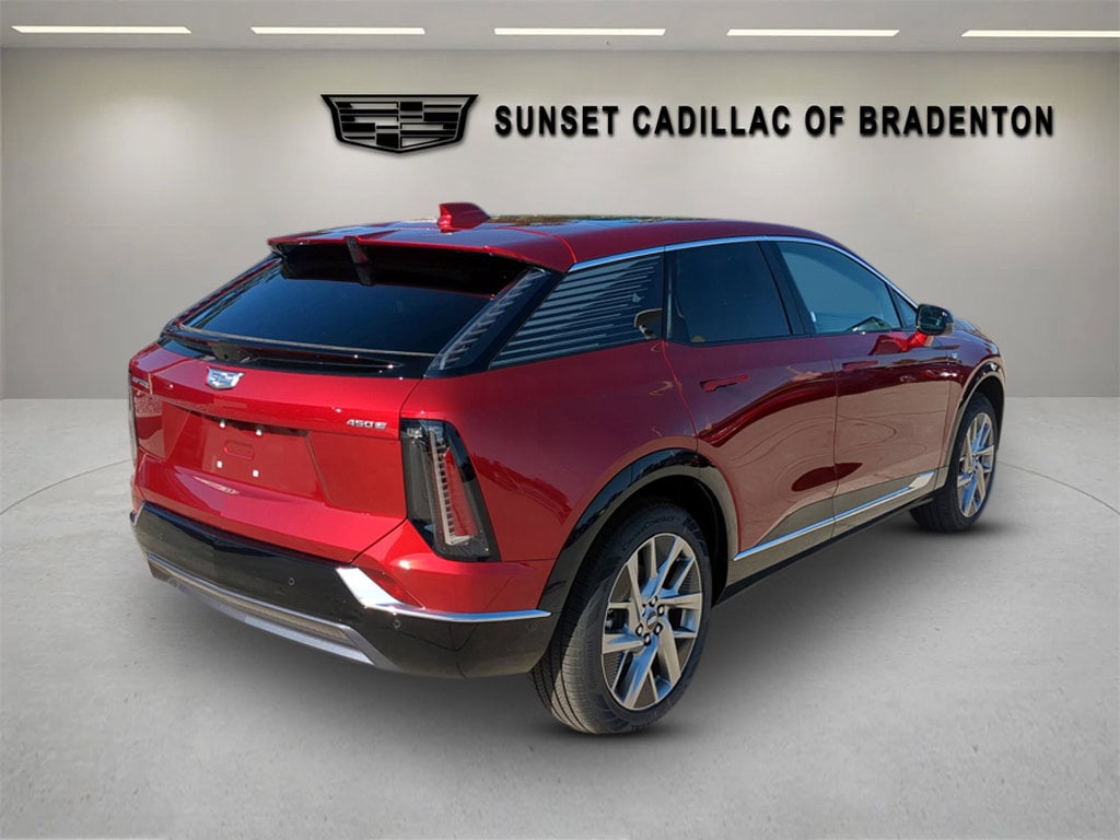2026 Cadillac OPTIQ Luxury - Photo 4