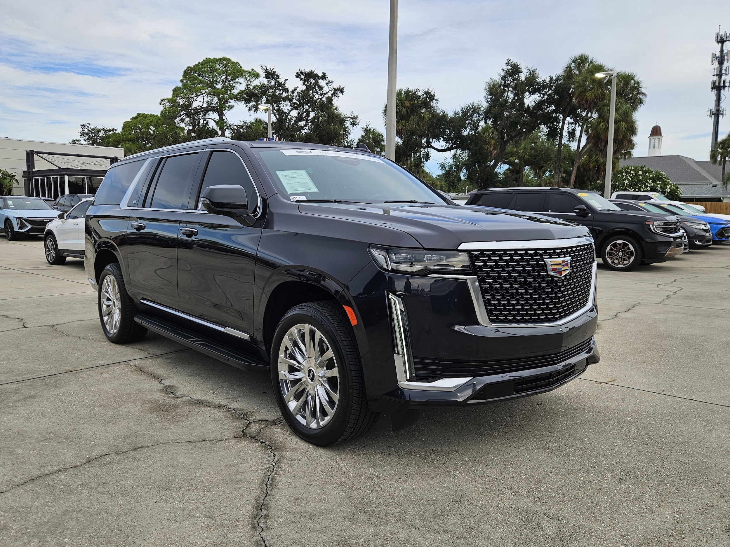 2023 Cadillac Escalade ESV Premium Luxury