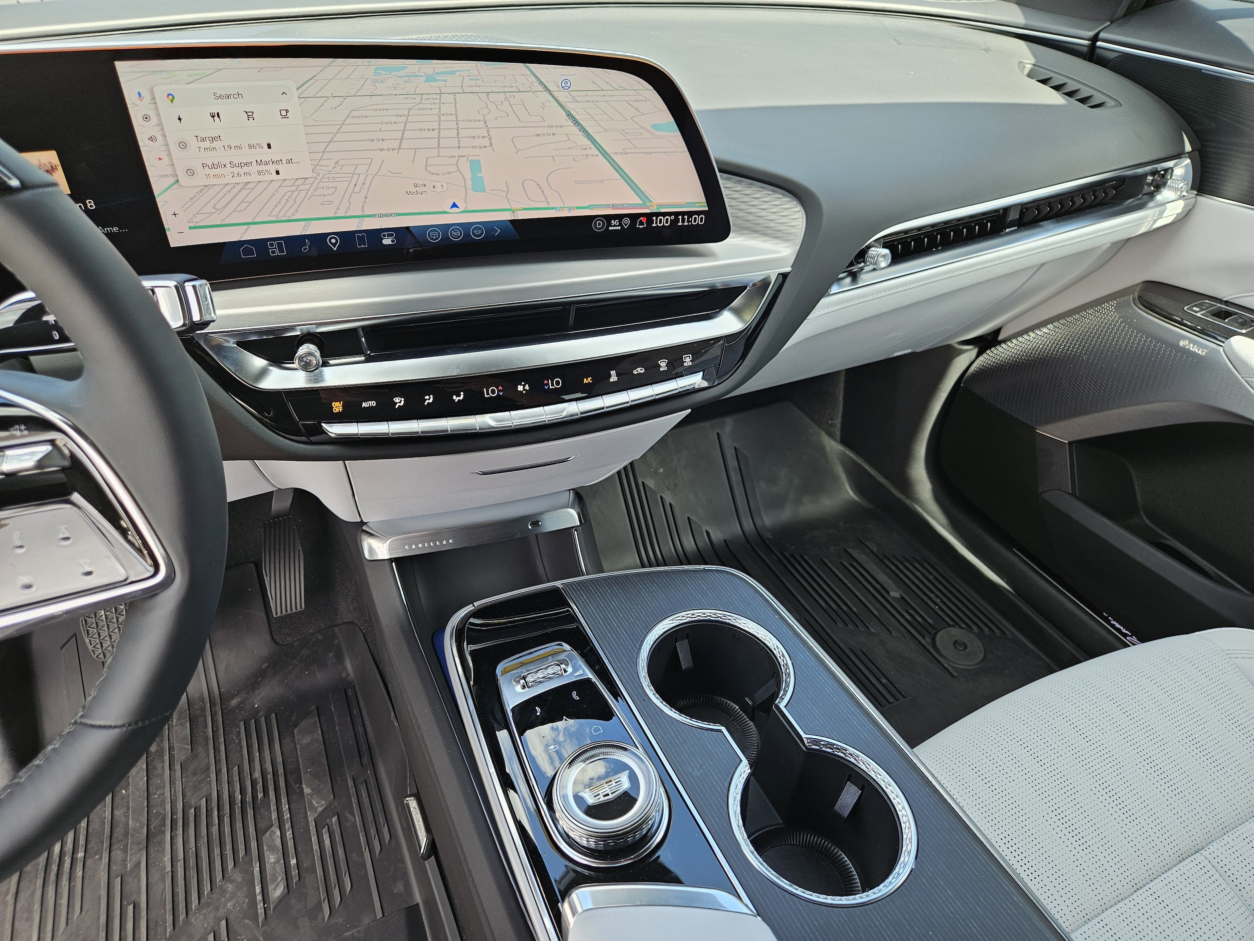 2025 Cadillac LYRIQ Sport 3 - Photo 24