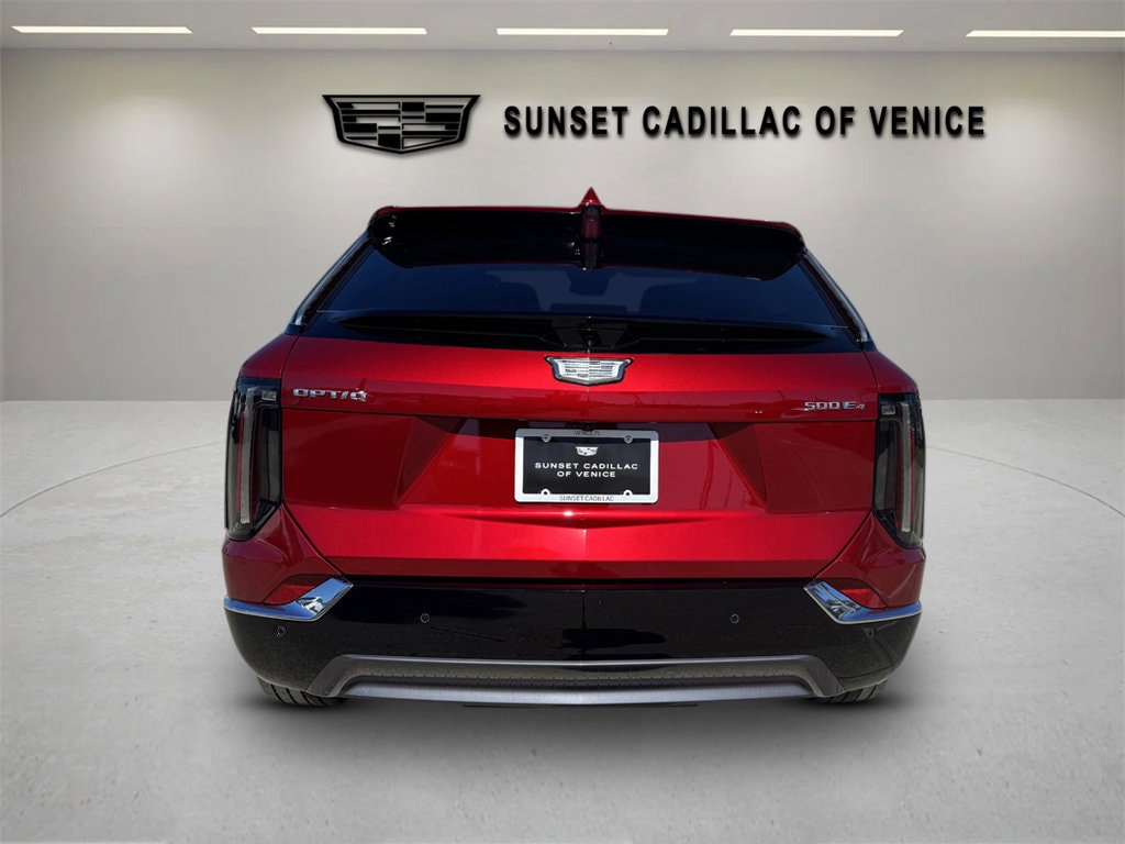 New 2025 CADILLAC OPTIQ Luxury 2 SUV