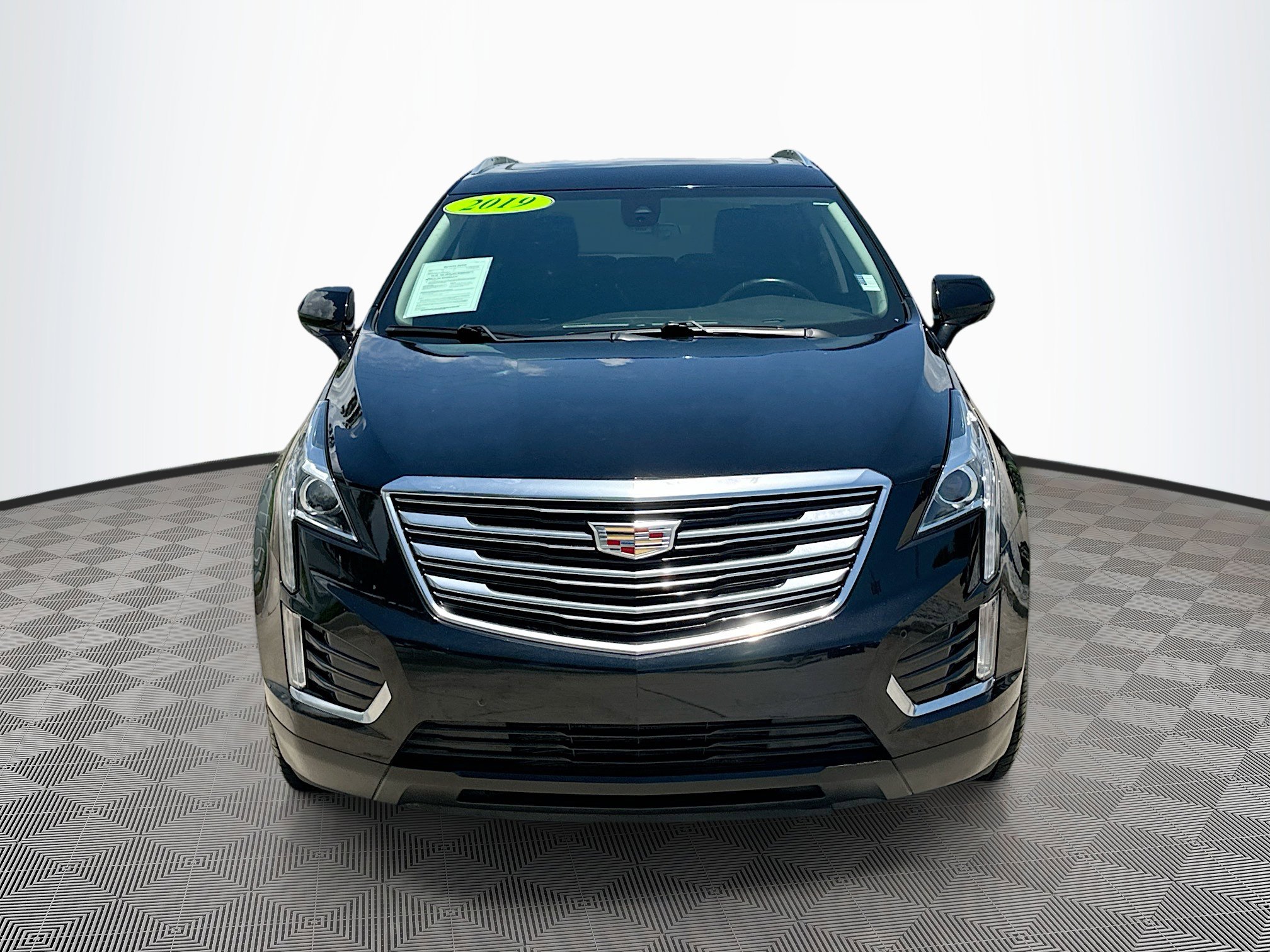 Used 2019 Cadillac XT5 Luxury with VIN 1GYKNDRS5KZ160857 for sale in Bradenton, FL