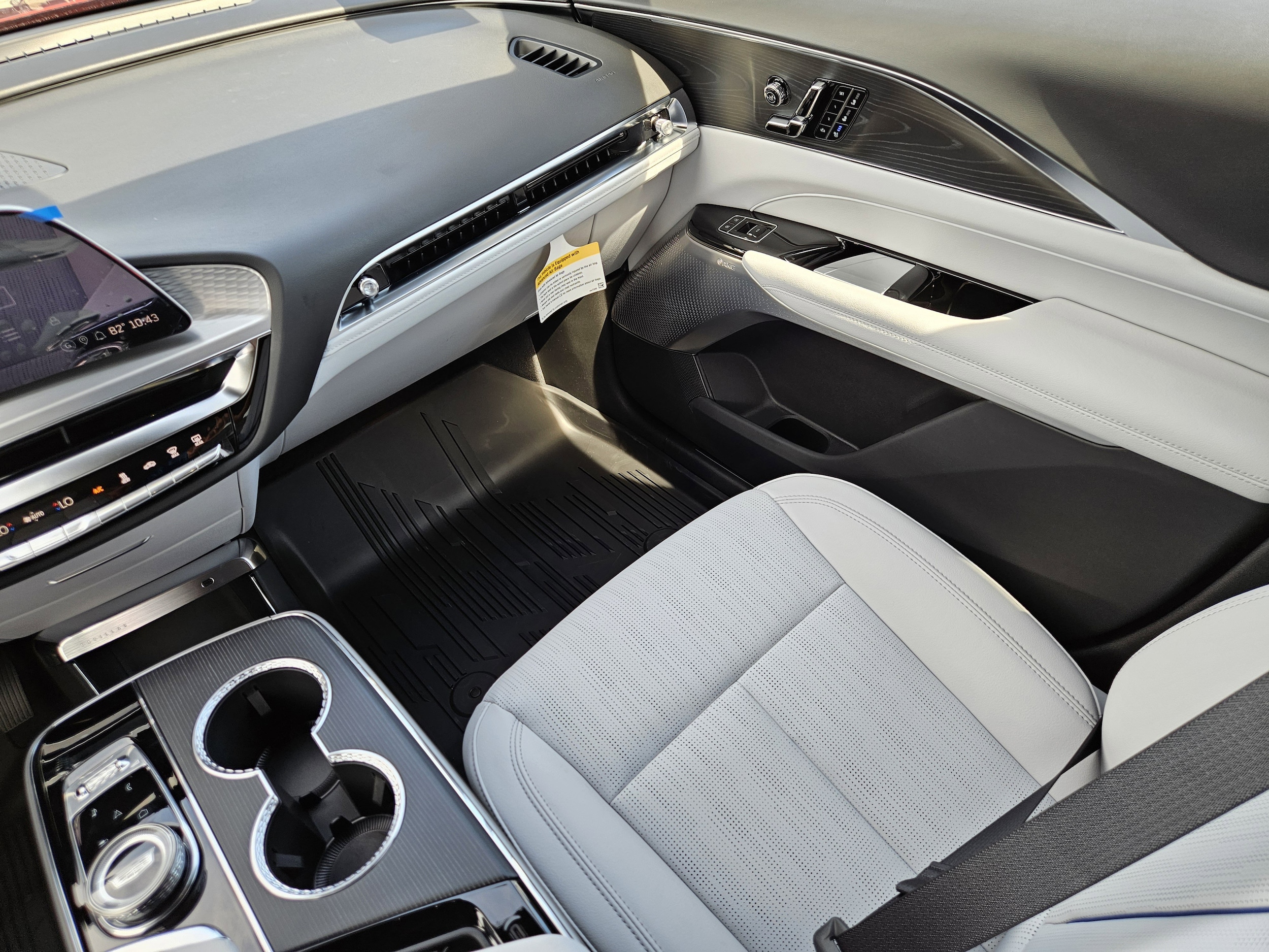 2025 Cadillac LYRIQ Sport 3 - Photo 18