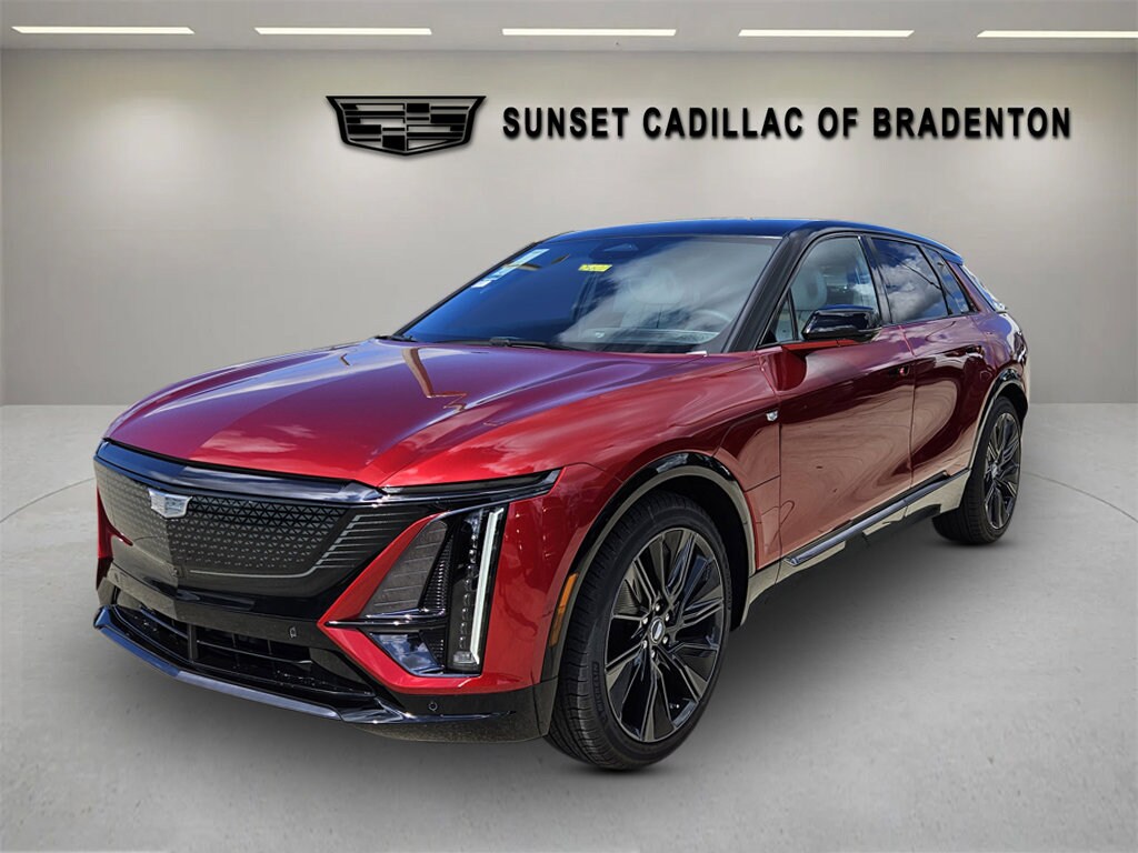 2025 Cadillac Lyriq Sport photo 3