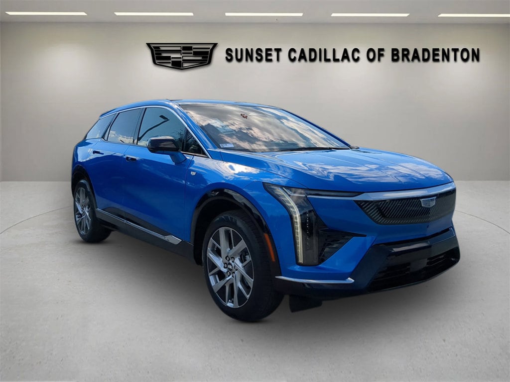 2026 Cadillac OPTIQ Luxury's photo