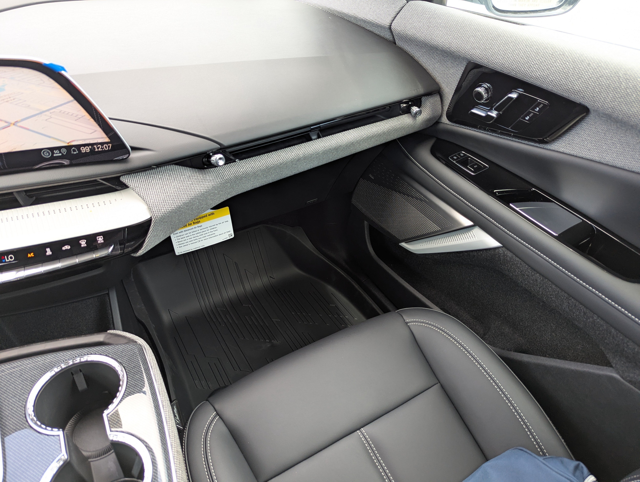 2026 Cadillac OPTIQ Sport - Photo 16