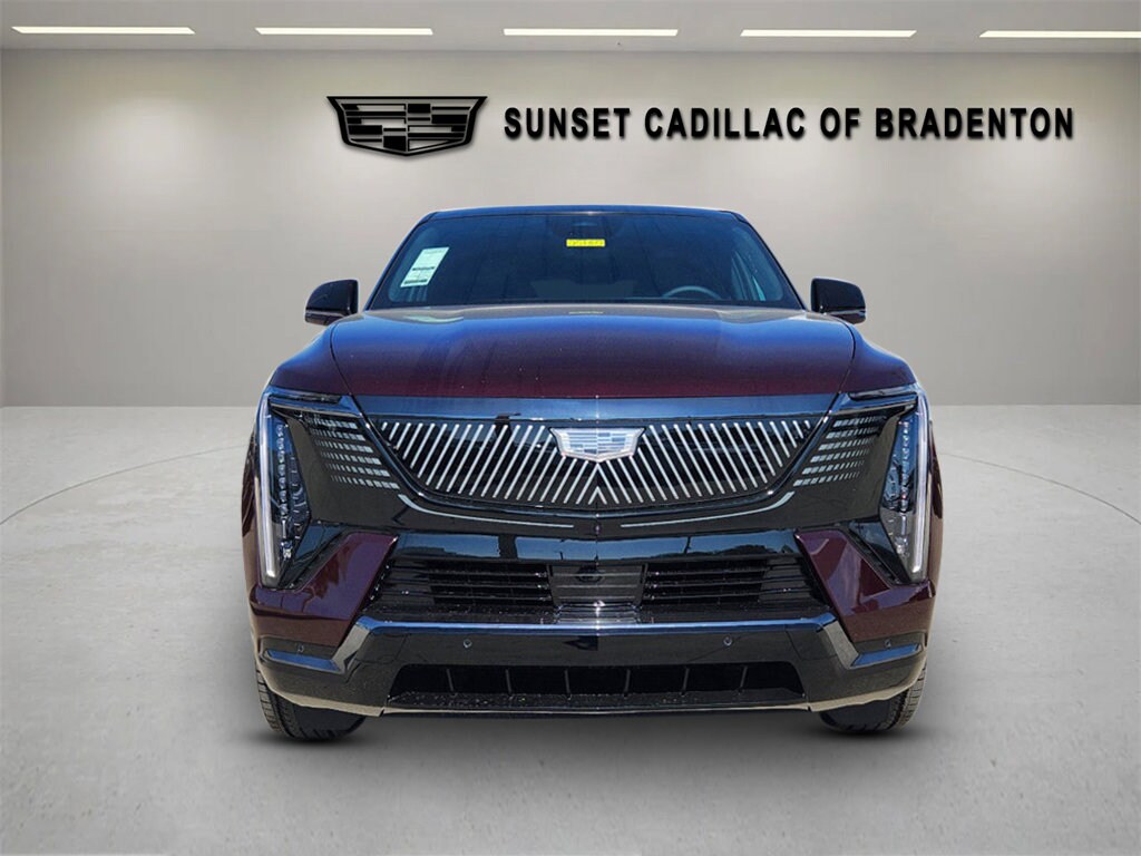 2025 Cadillac Escalade IQ Sport photo 2
