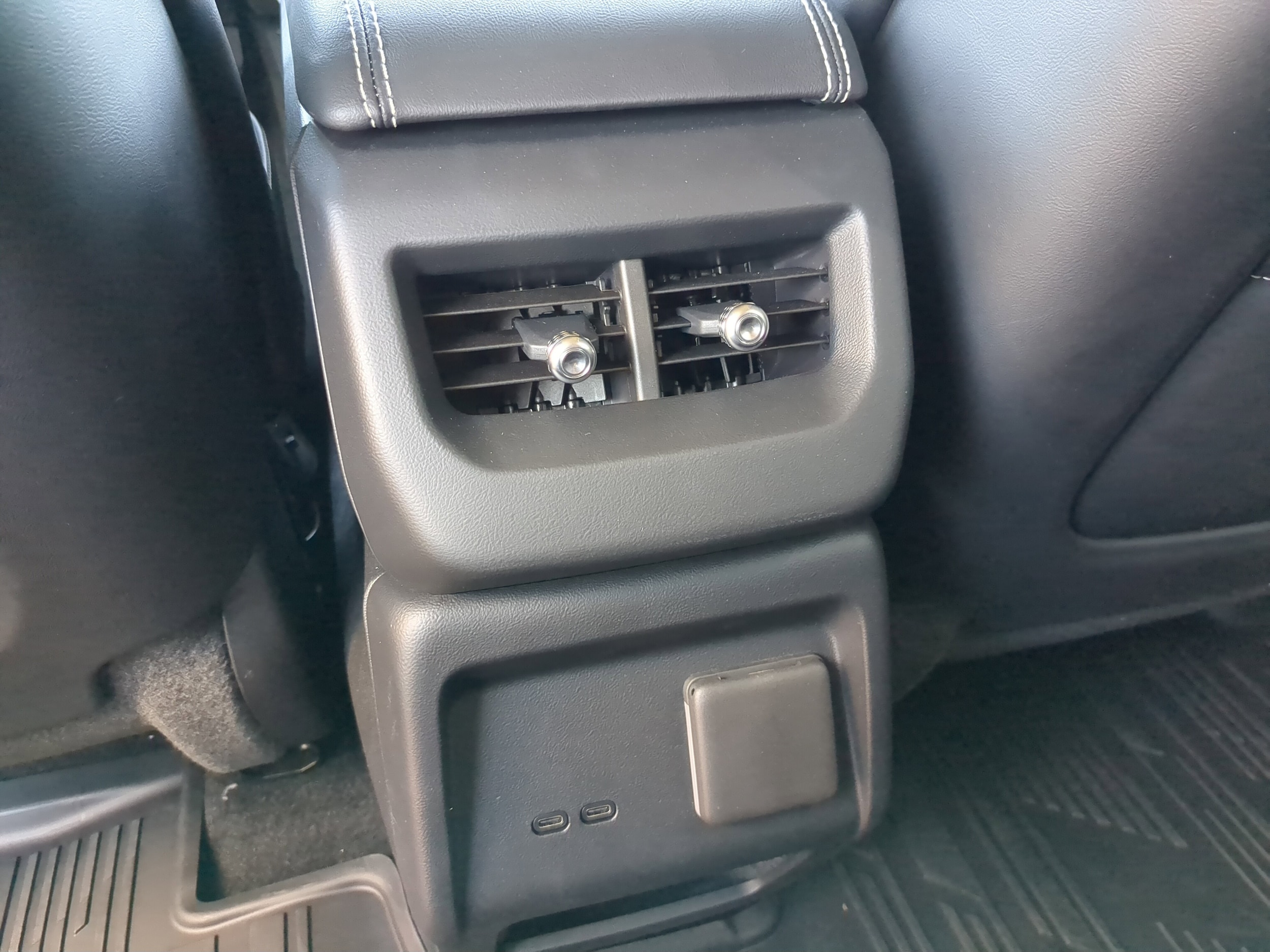 2026 Cadillac OPTIQ Luxury - Photo 15