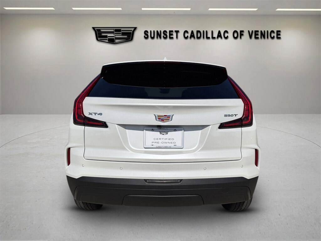 2024 Cadillac XT4 Luxury photo 4