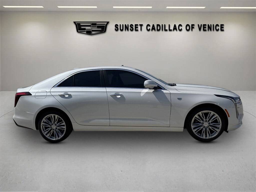 2025 Cadillac CT4 Premium Luxury photo 2