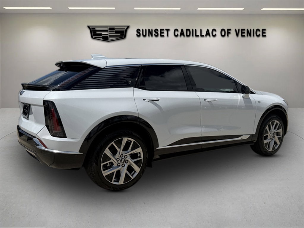 New 2027 CADILLAC OPTIQ Premium Luxury SUV