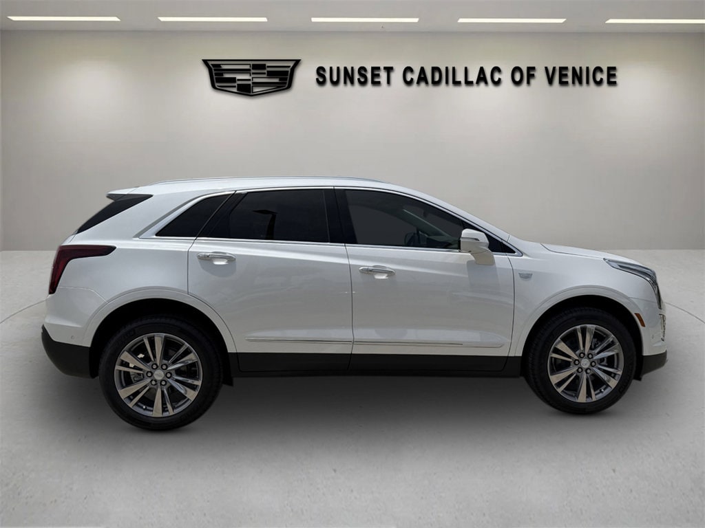 New 2026 CADILLAC XT5 Premium Luxury SUV
