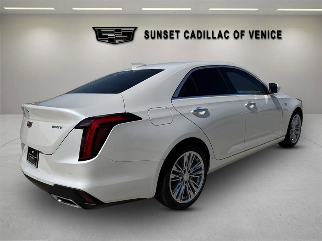 2025 Cadillac CT4 Premium Luxury photo 3