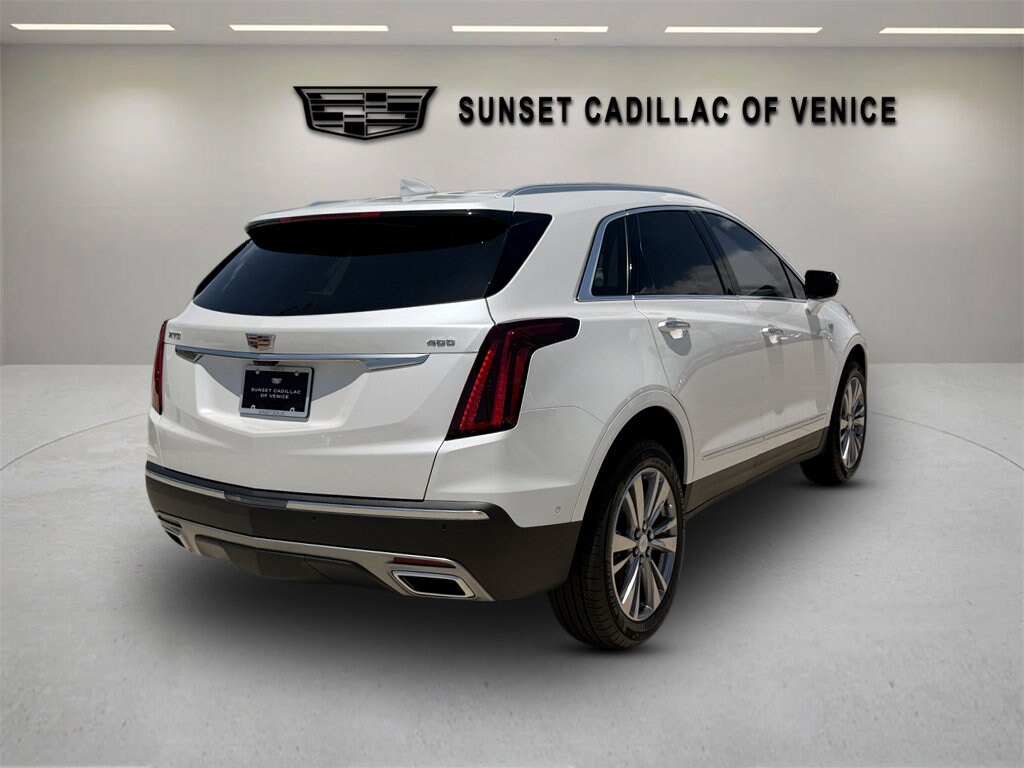 New 2026 CADILLAC XT5 Premium Luxury SUV