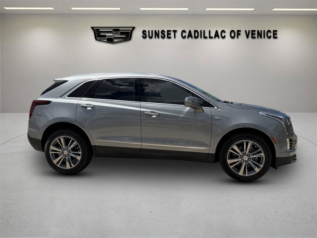 New 2026 CADILLAC XT5 Premium Luxury SUV