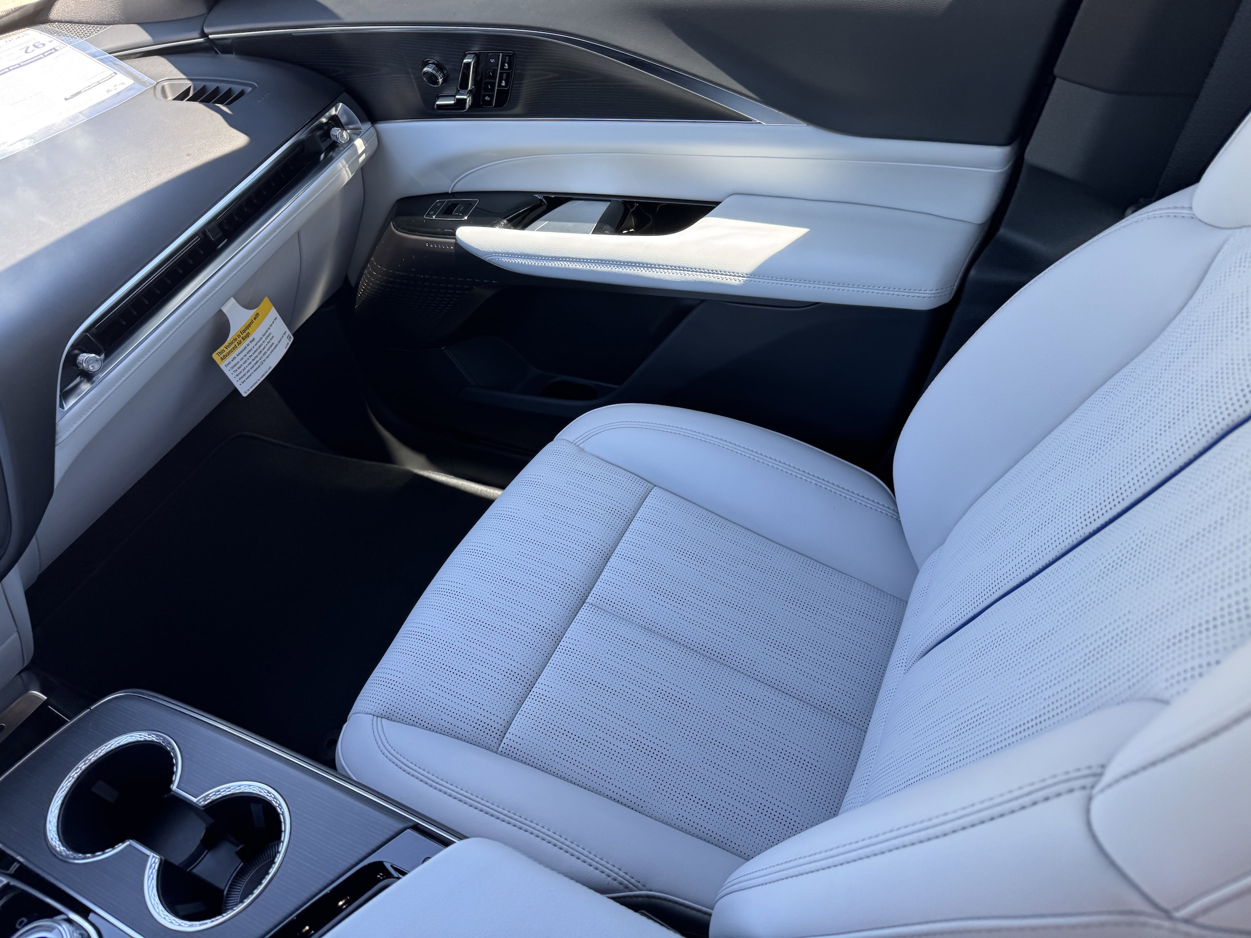 2026 Cadillac LYRIQ Sport - Photo 17