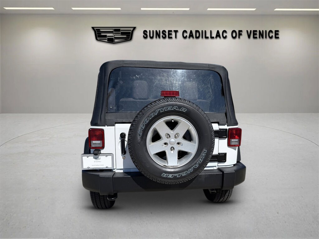 2017 Jeep Wrangler Sport photo 4