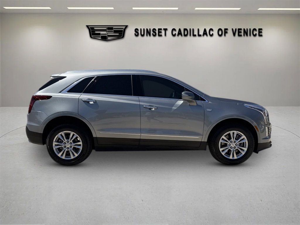 New 2026 CADILLAC XT5 Luxury SUV