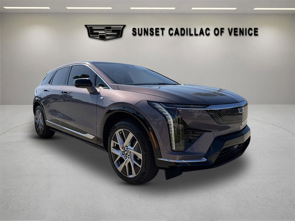 2026 Cadillac OPTIQ Luxury's photo