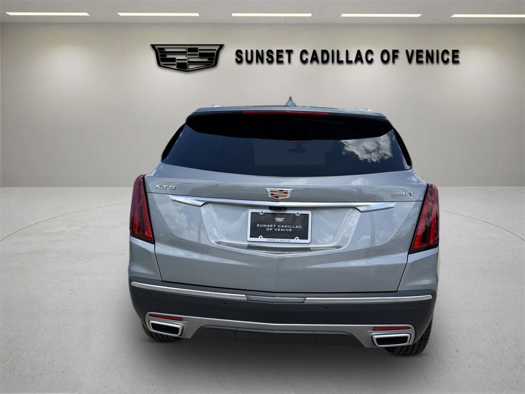 New 2026 CADILLAC XT5 Premium Luxury SUV