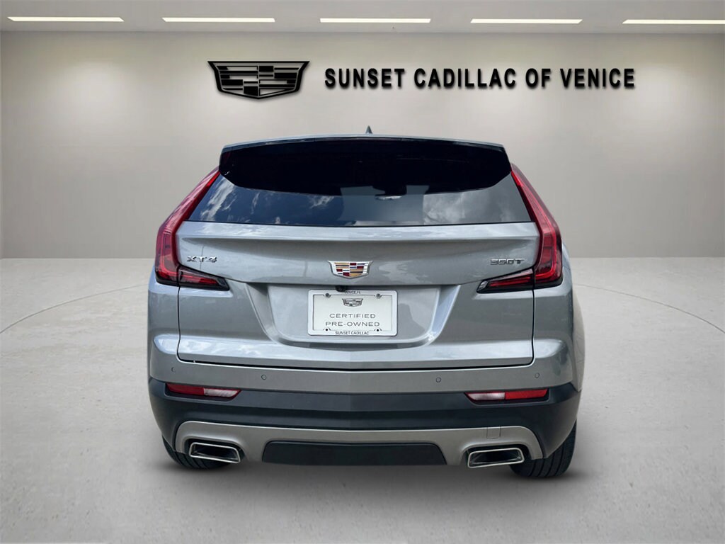 2023 Cadillac XT4 Premium Luxury photo 4