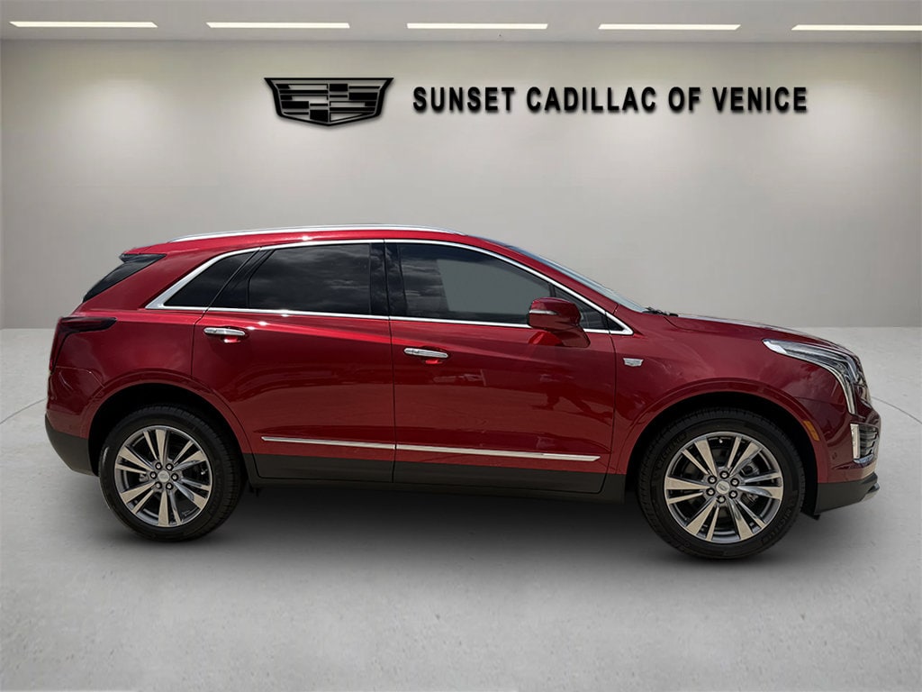 New 2026 CADILLAC XT5 Premium Luxury SUV