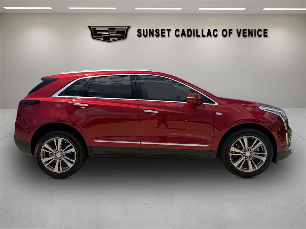 New 2026 CADILLAC XT5 Premium Luxury SUV