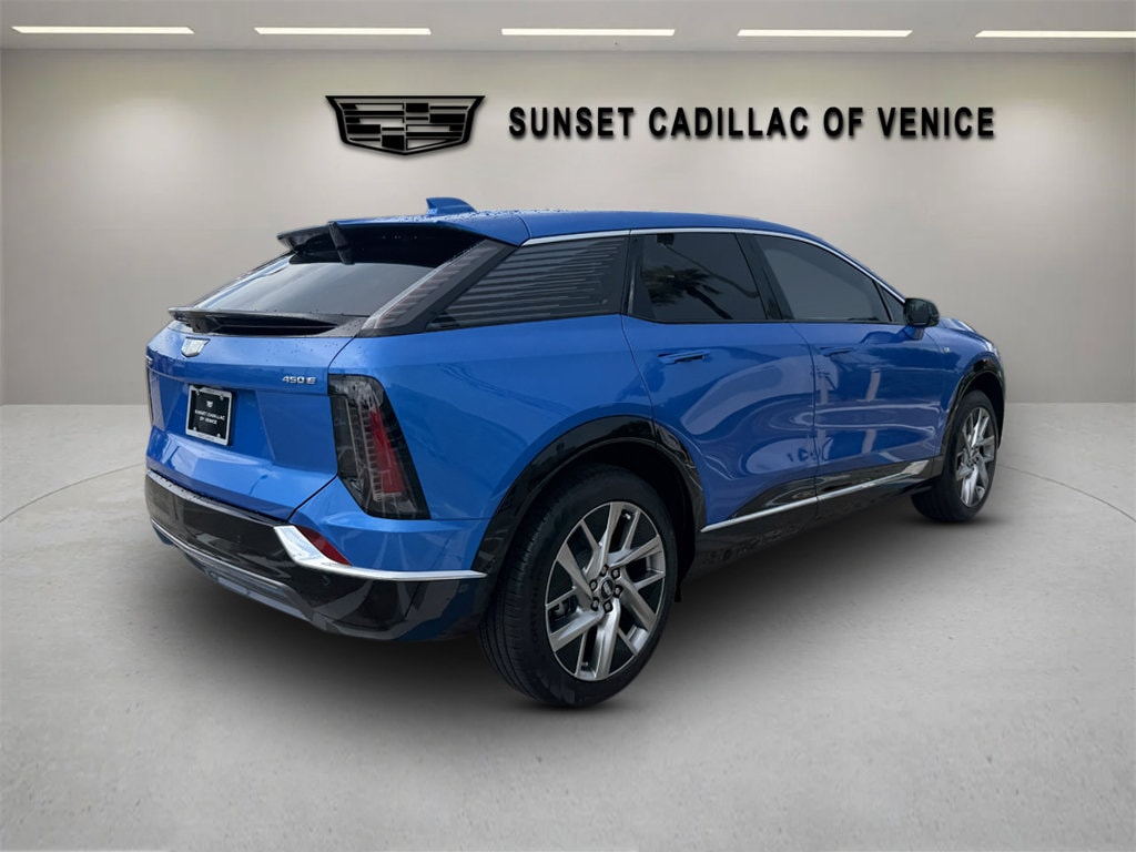 New 2026 CADILLAC OPTIQ Luxury SUV